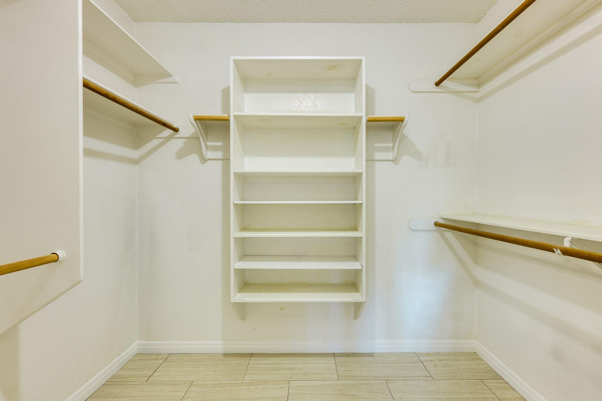 2304 Willow Way, Round Rock, TX 78664