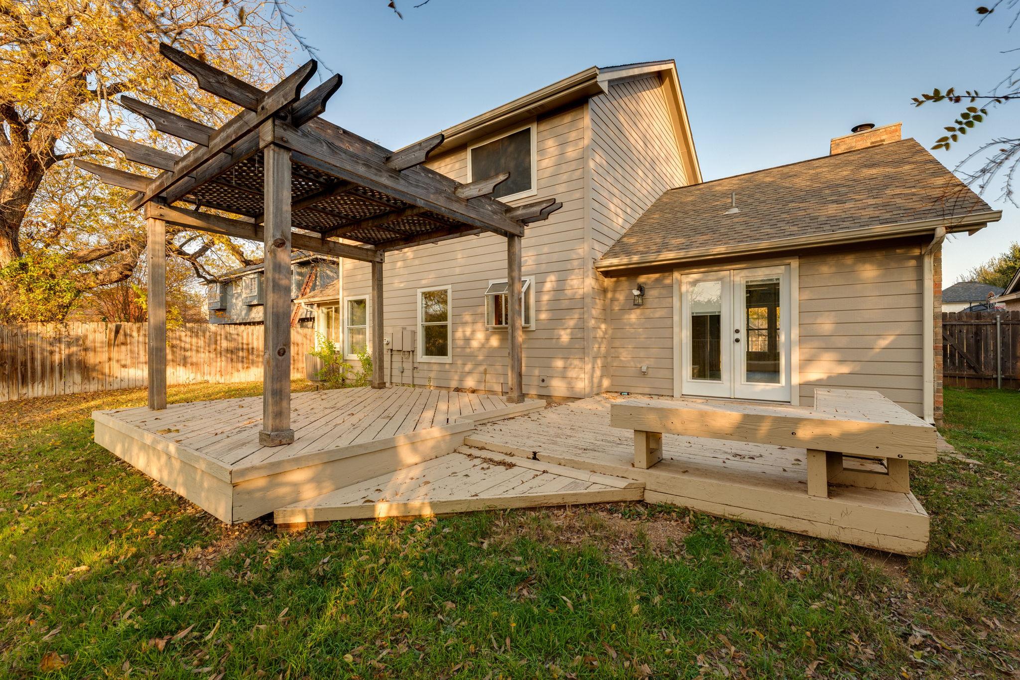 2304 Willow Way, Round Rock, TX 78664