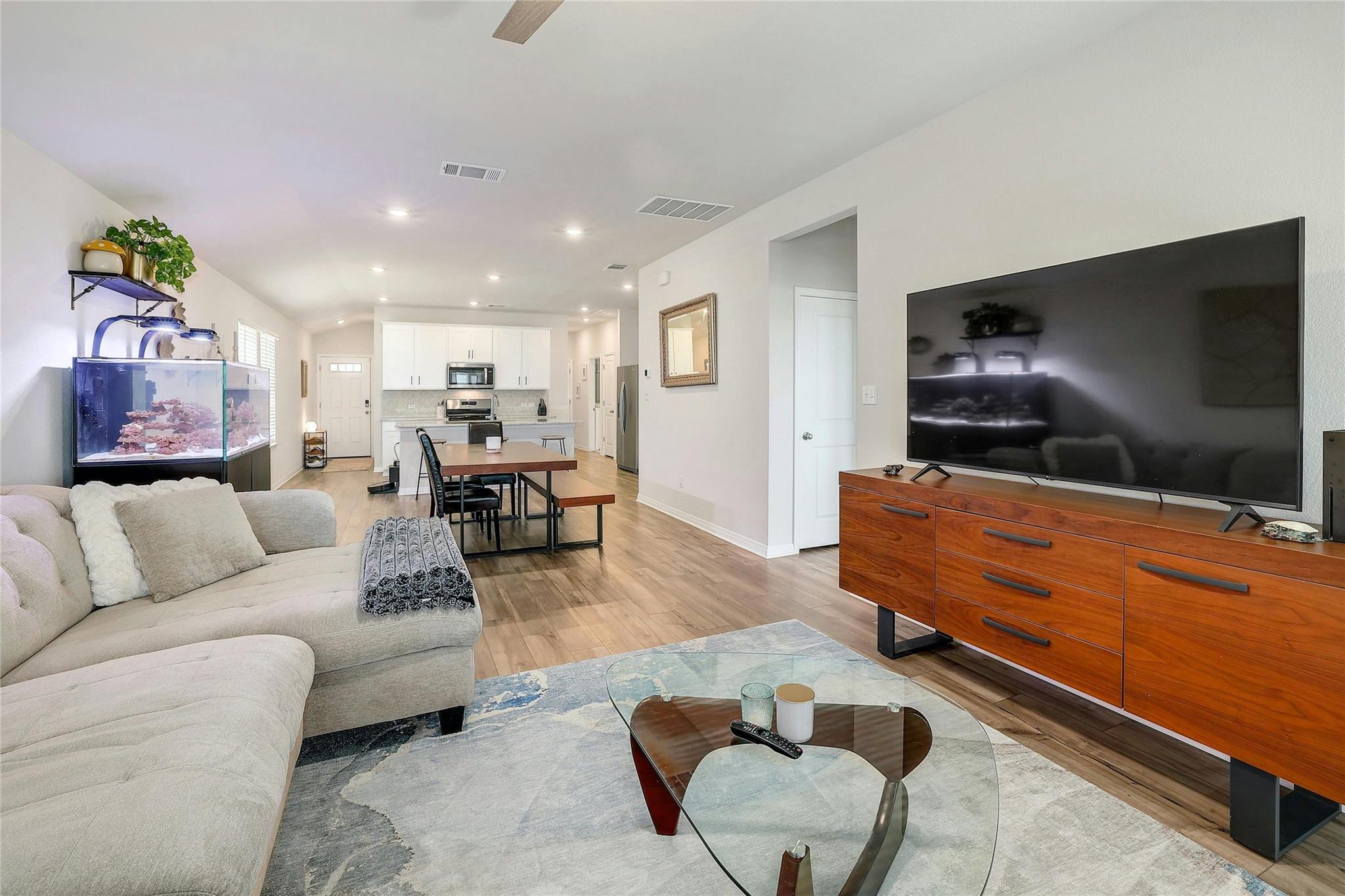 216 Prairie Song Ln, Liberty Hill, TX 78642