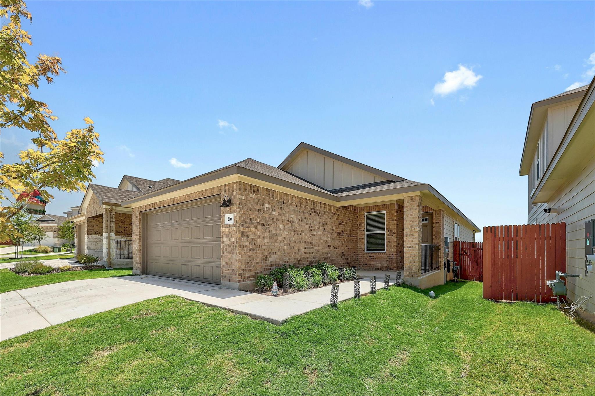 216 Prairie Song Ln, Liberty Hill, TX 78642