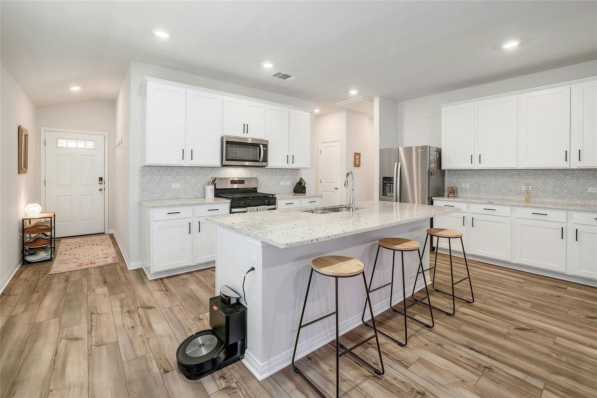 216 Prairie Song Ln, Liberty Hill, TX 78642