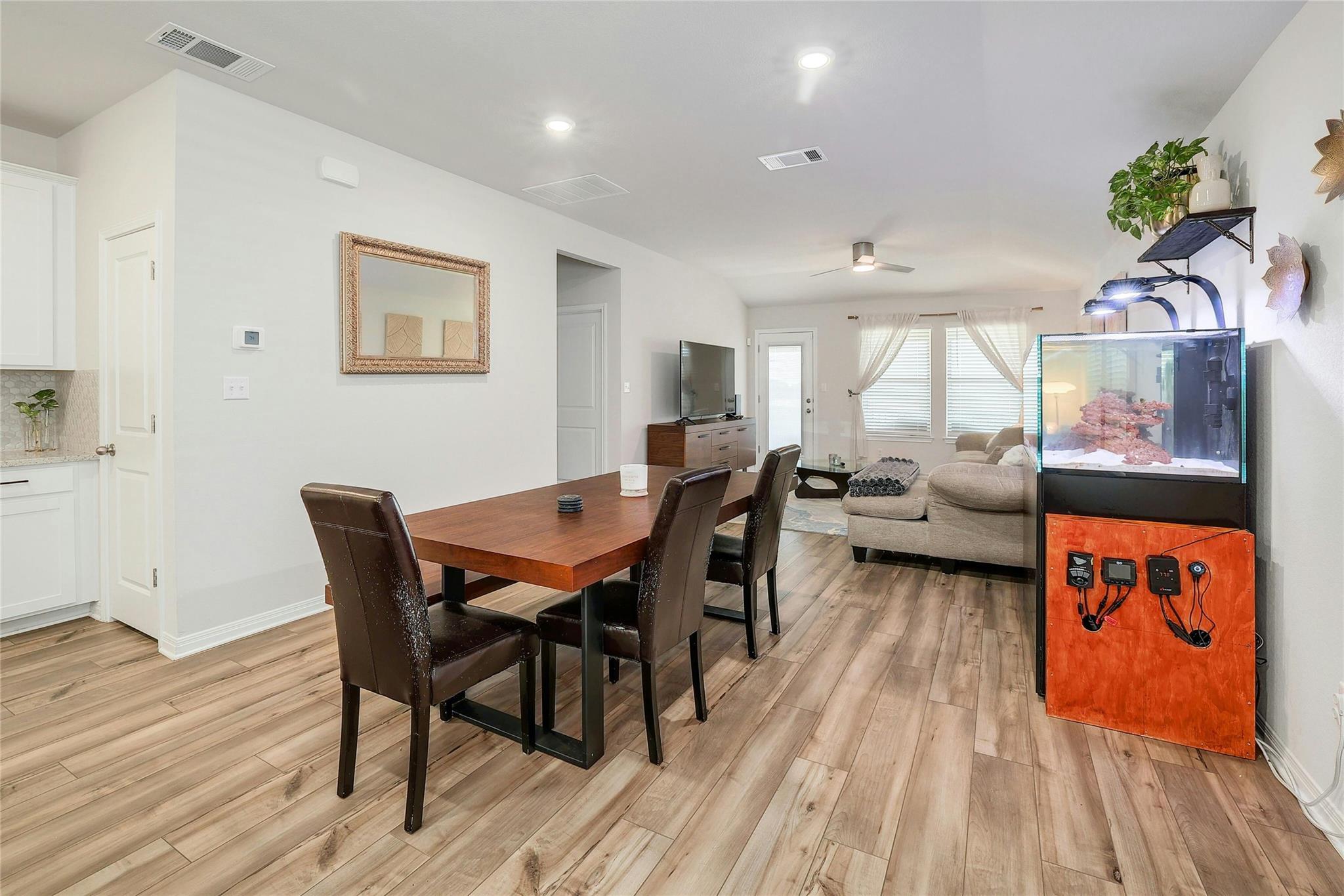 216 Prairie Song Ln, Liberty Hill, TX 78642