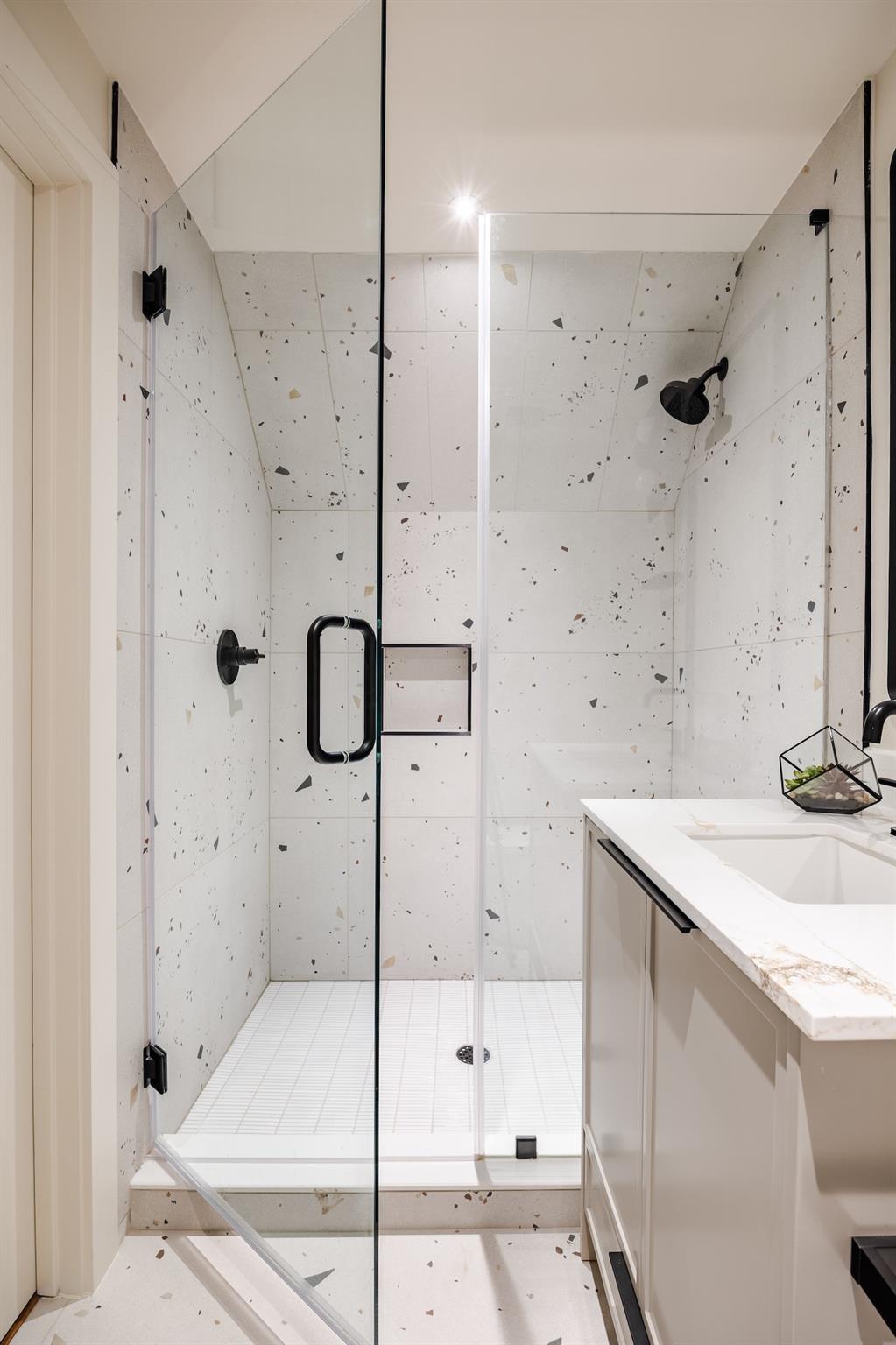 1802 Overhill Dr # A, Austin, TX 78721