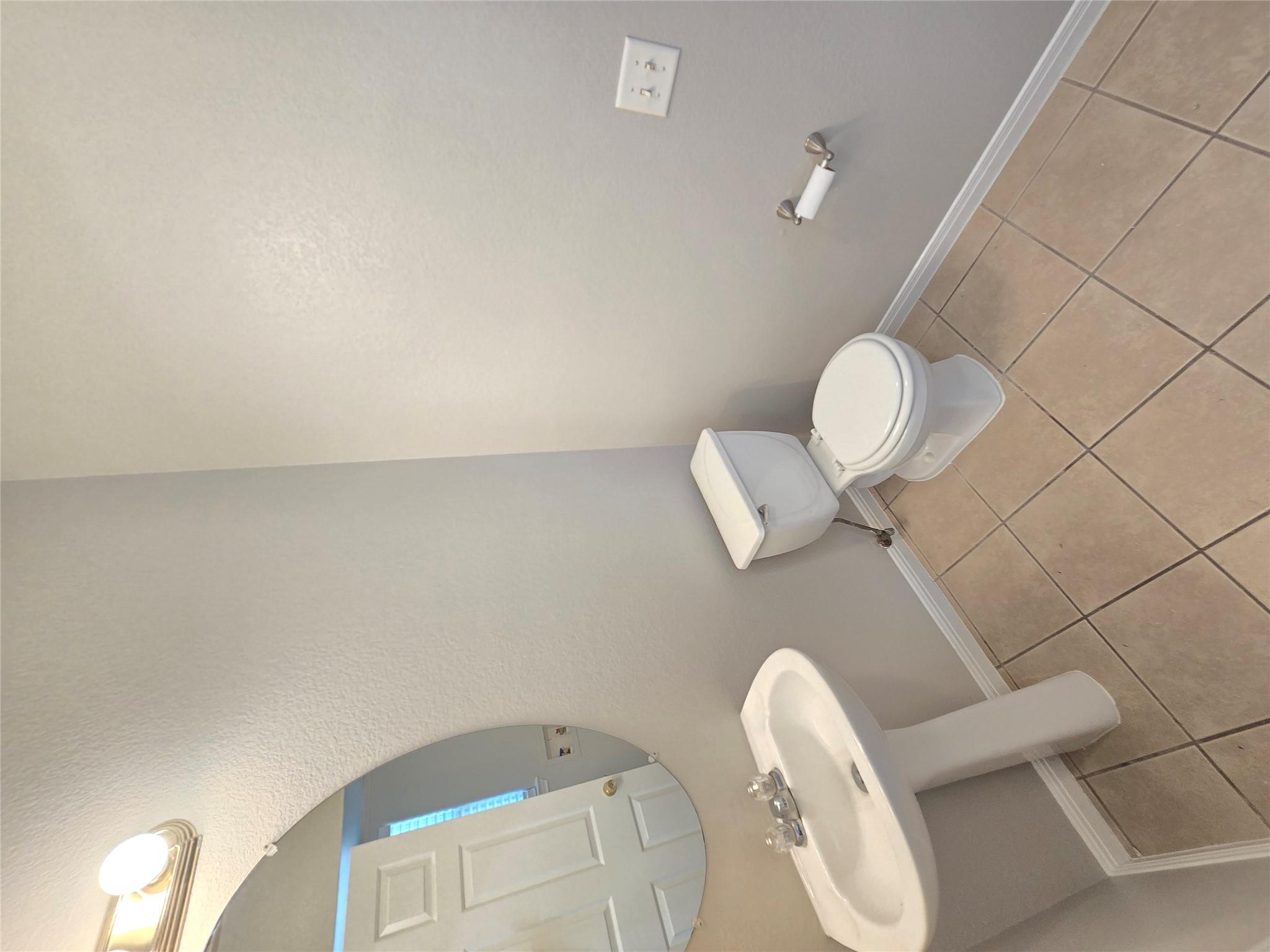 7509 Lazy Creek Dr # B, Austin, TX 78724