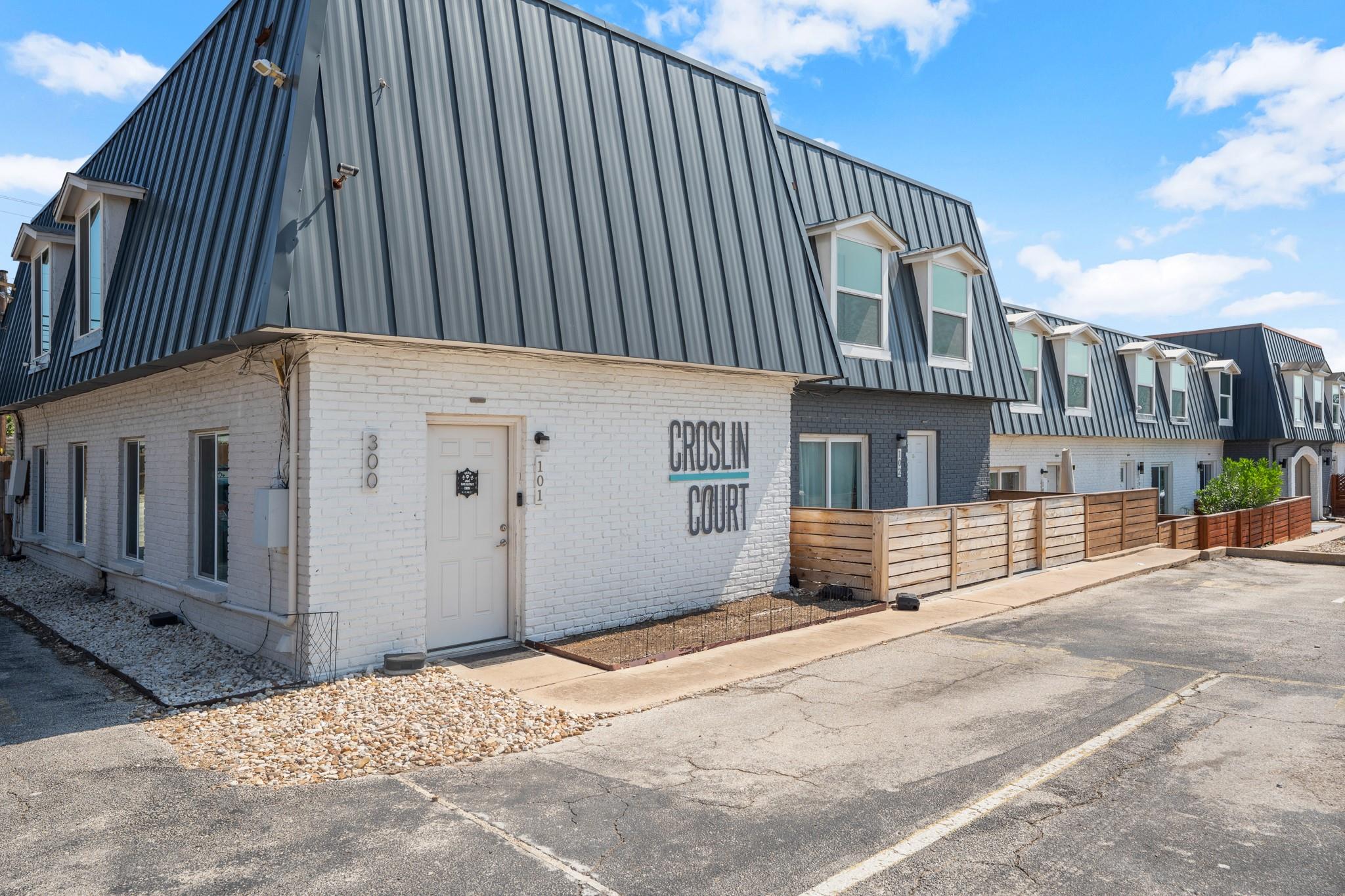 300 E Croslin St # 106, Austin, TX 78752