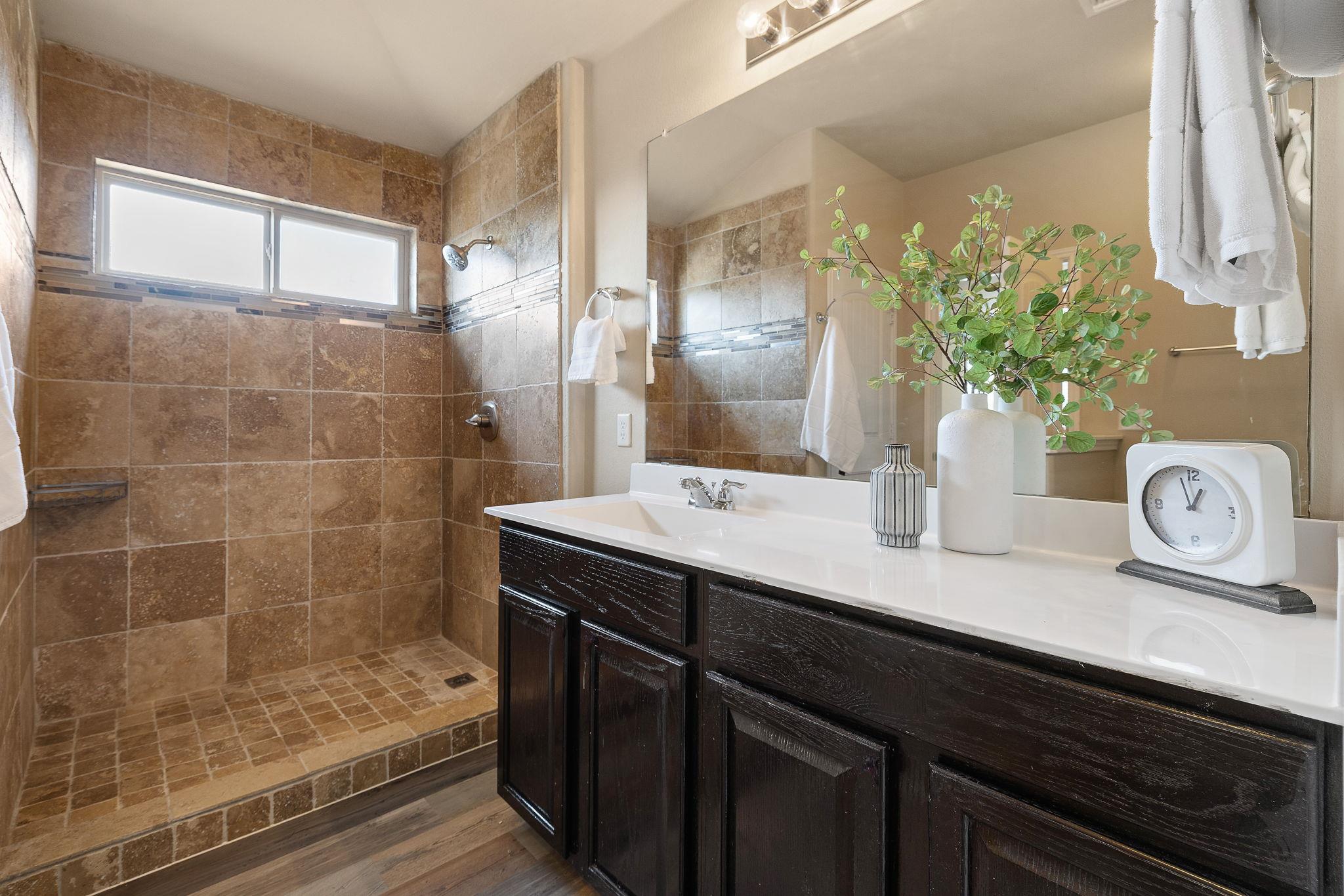 1432 Blake St, Leander, TX 78641