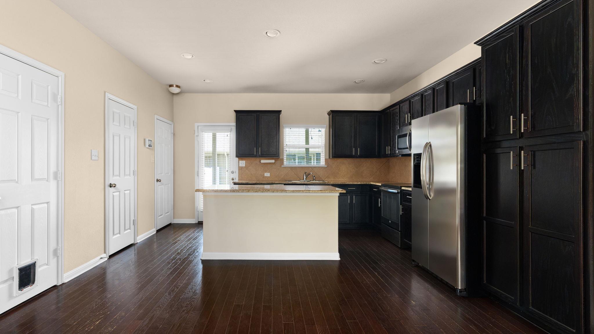 1042 Lost Pines Ln, Cedar Park, TX 78613