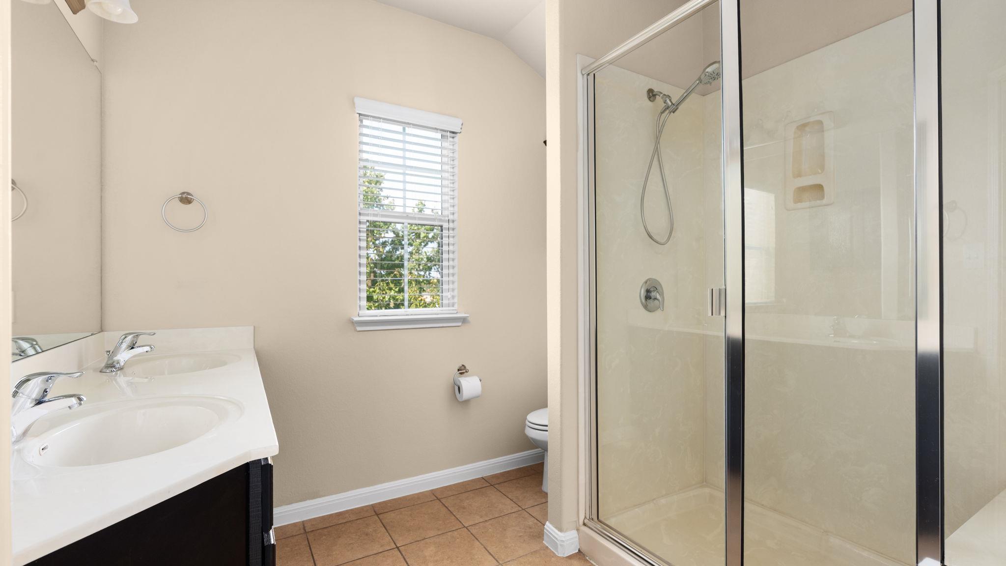 1042 Lost Pines Ln, Cedar Park, TX 78613