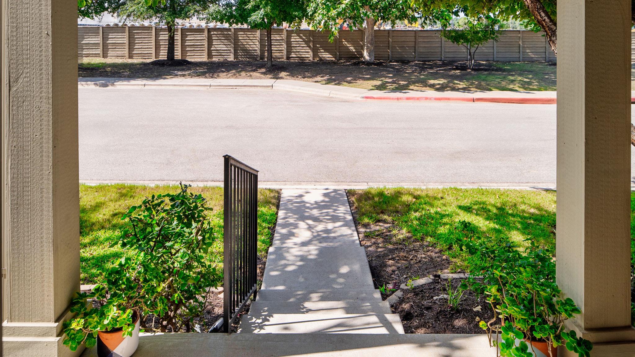 1042 Lost Pines Ln, Cedar Park, TX 78613