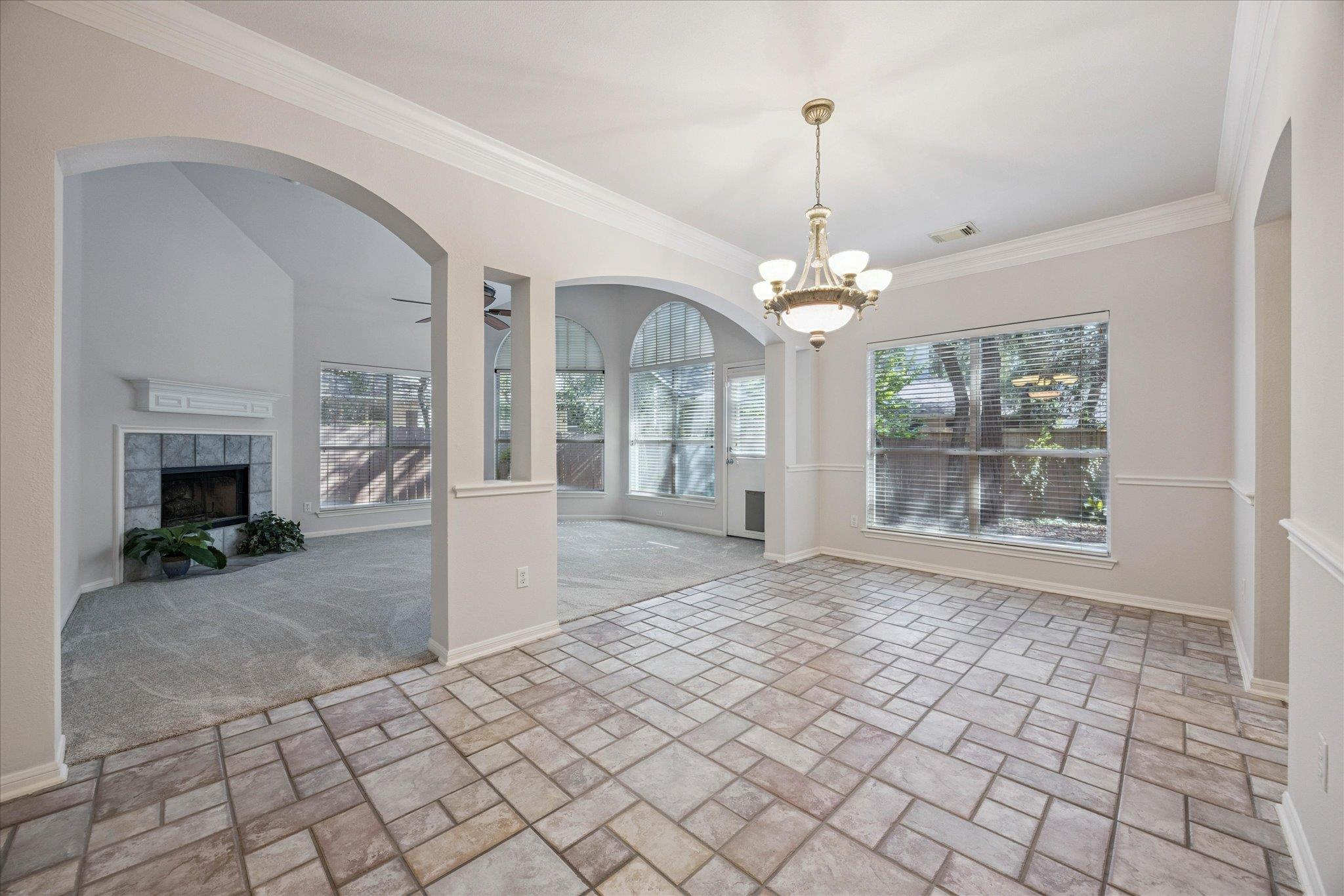 6 Muirfield Greens Cv, Lakeway, TX 78738