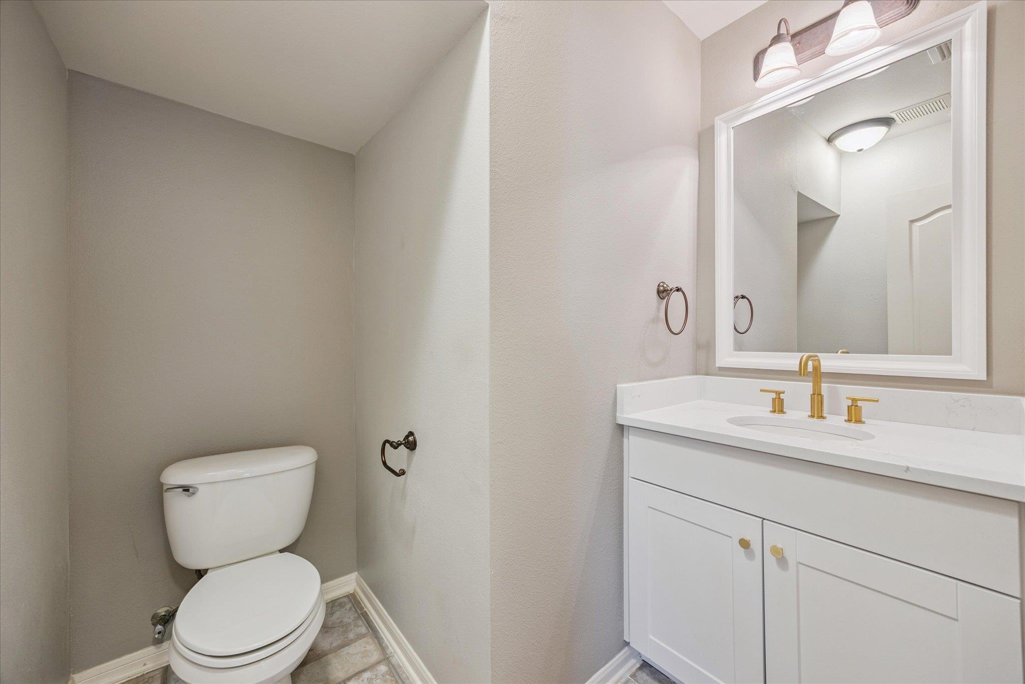 6 Muirfield Greens Cv, Lakeway, TX 78738