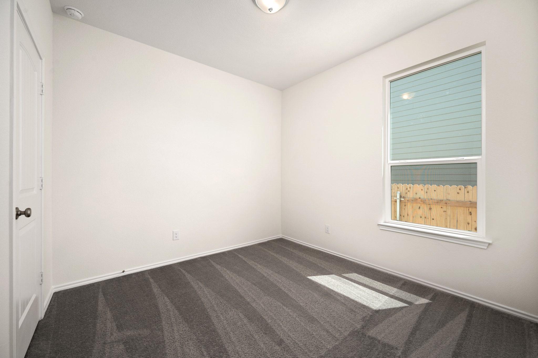 1612 Garlock Dr, Leander, TX 78641