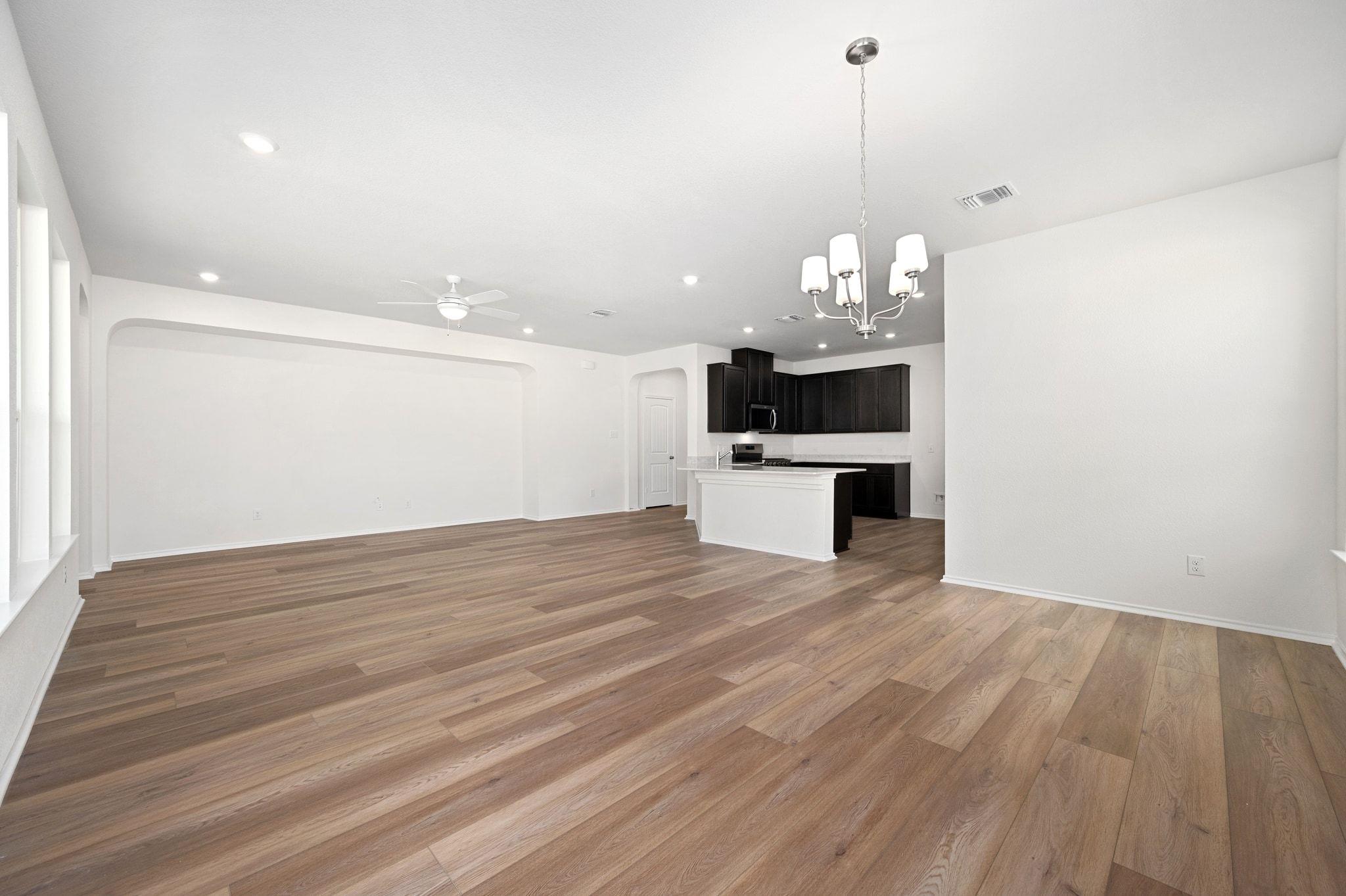 1612 Garlock Dr, Leander, TX 78641