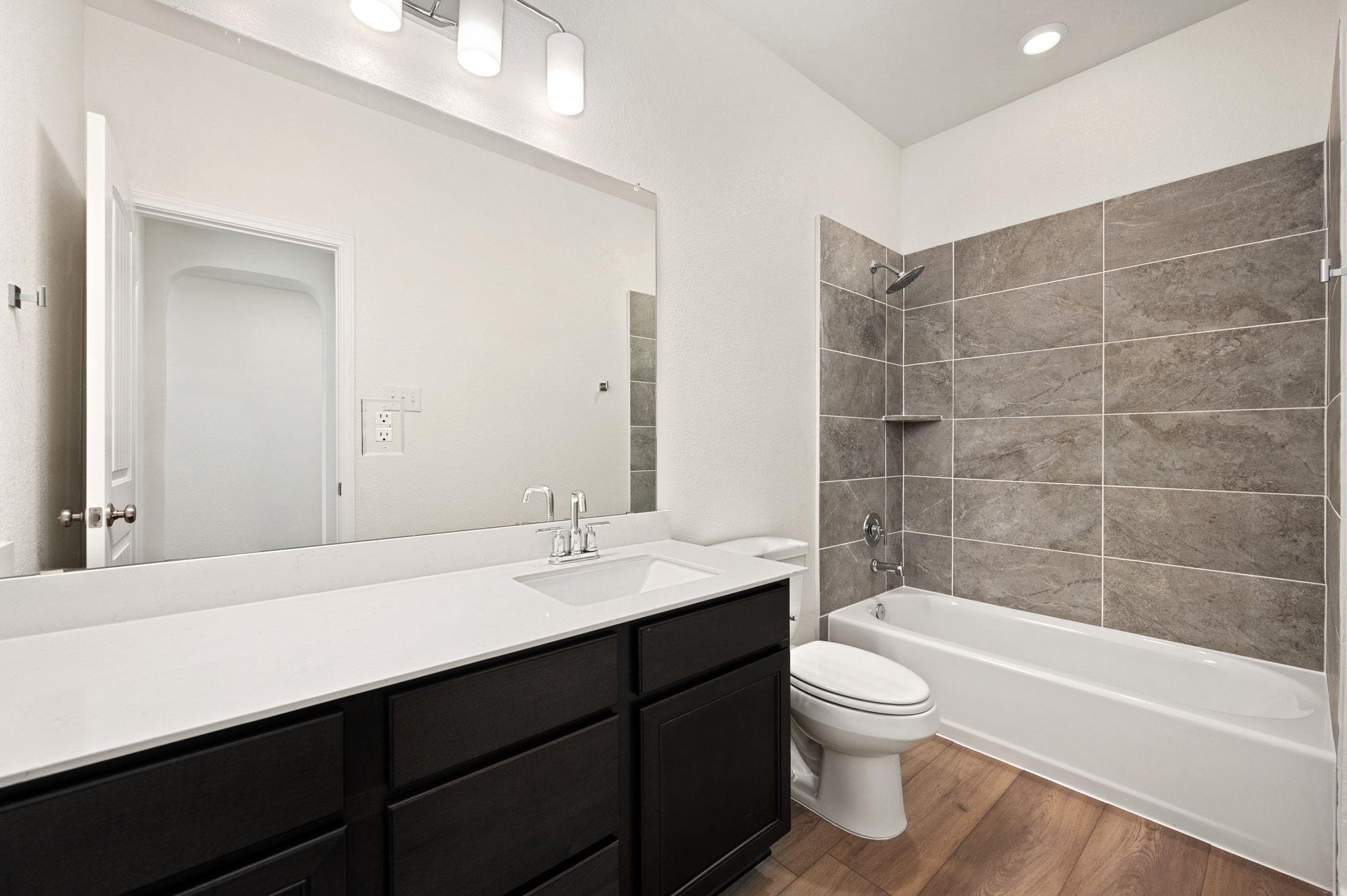 1612 Garlock Dr, Leander, TX 78641