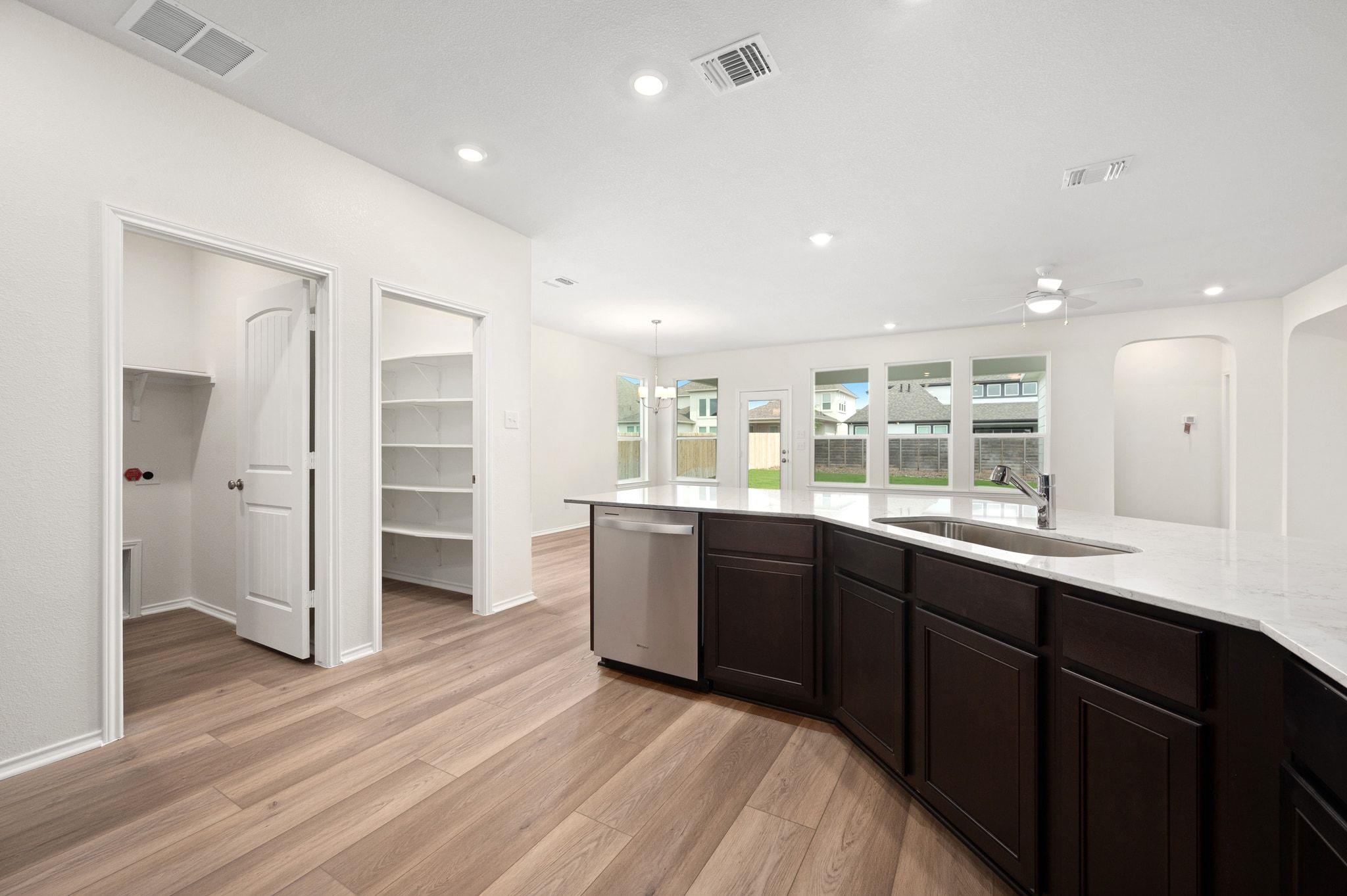 1612 Garlock Dr, Leander, TX 78641