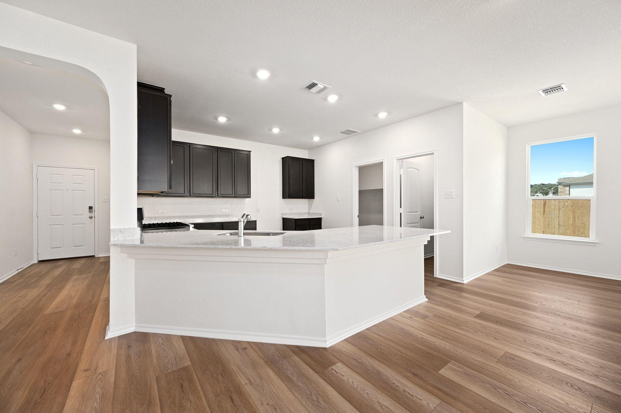 1612 Garlock Dr, Leander, TX 78641