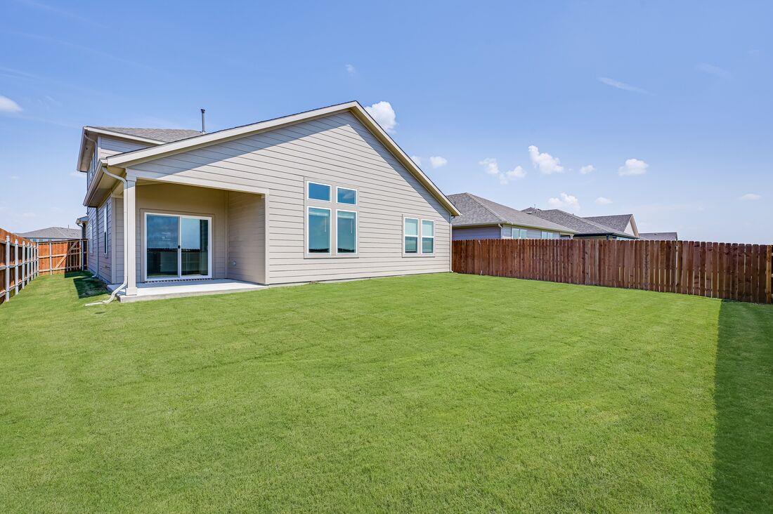 206 Crumpton Way, Hutto, TX 78634
