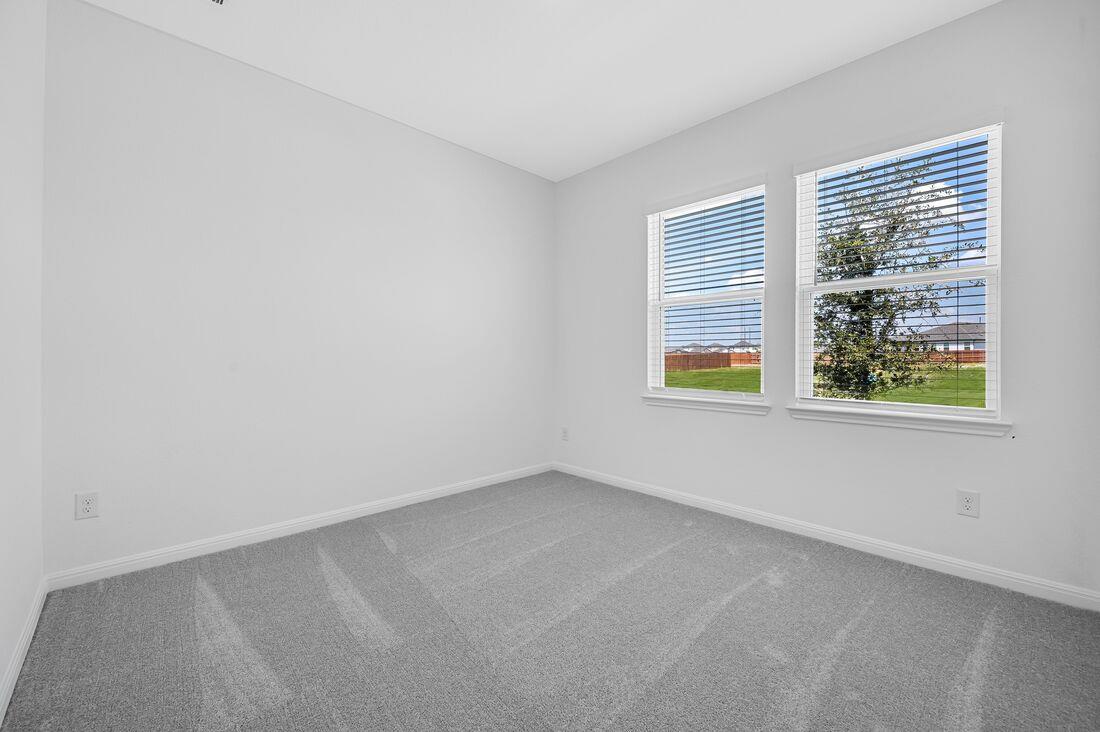 206 Crumpton Way, Hutto, TX 78634