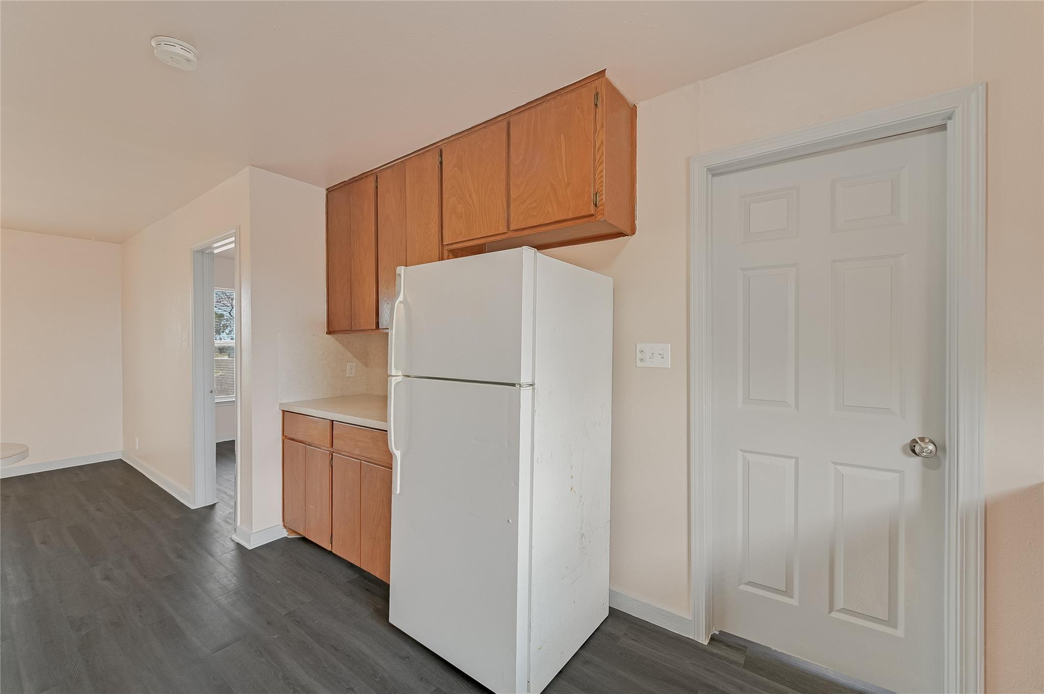 200 Creekside Trl, Kyle, TX 78640