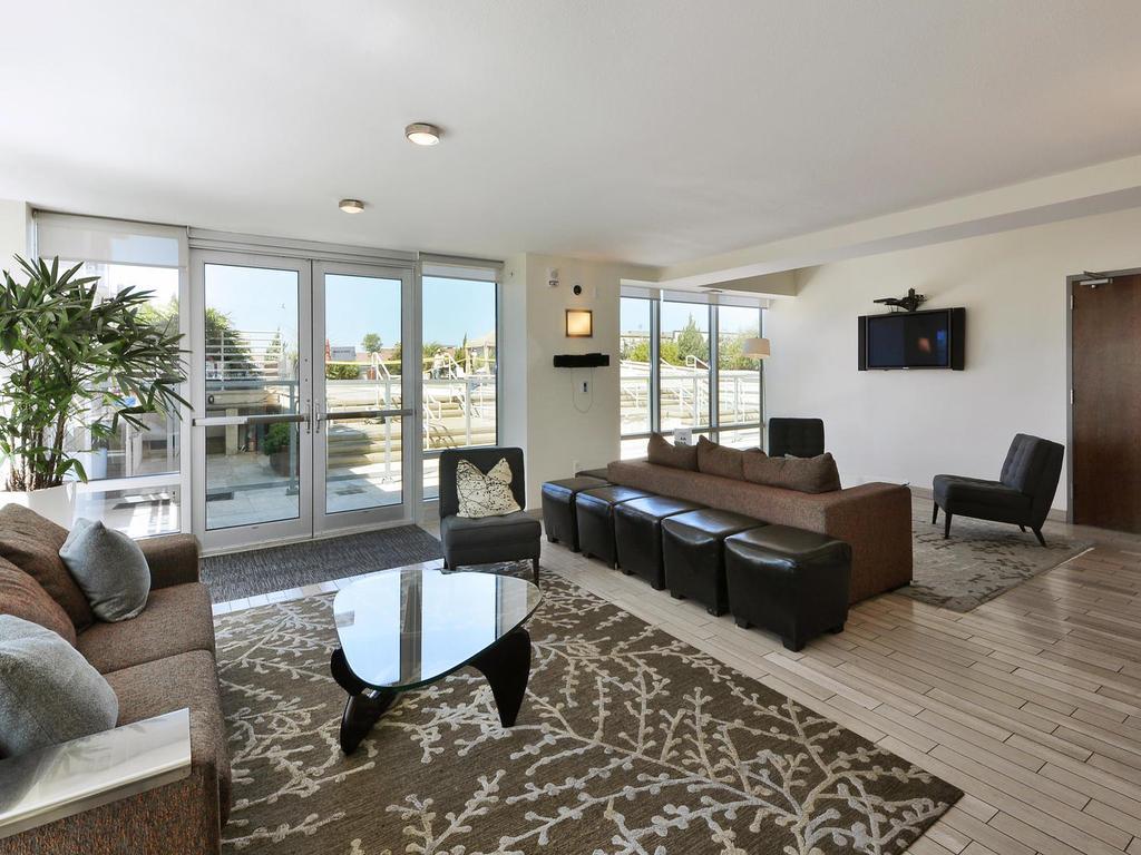 300 Bowie St # 1305, Austin, TX 78703