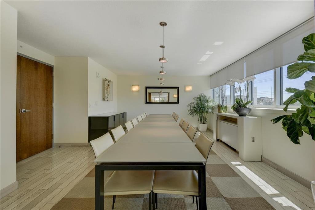 300 Bowie St # 1305, Austin, TX 78703