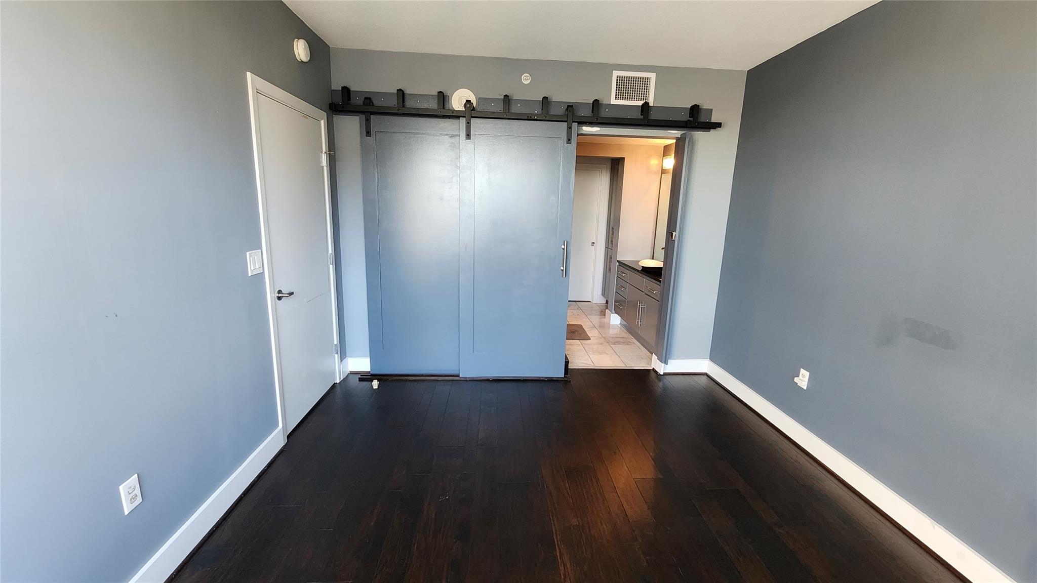 300 Bowie St # 1305, Austin, TX 78703