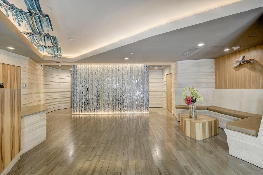 300 Bowie St # 1305, Austin, TX 78703