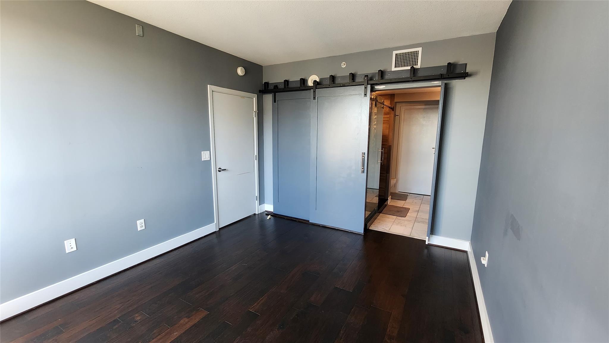 300 Bowie St # 1305, Austin, TX 78703