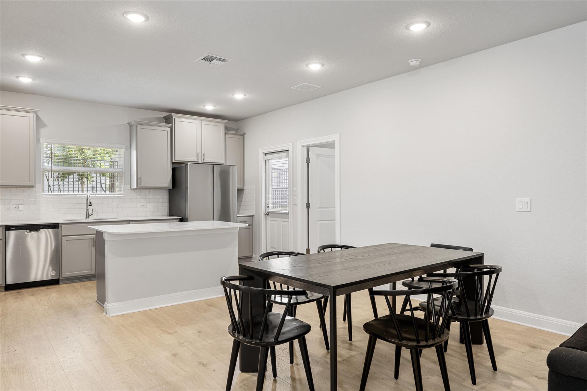 1012 Legend Milton Ln, Austin, TX 78748