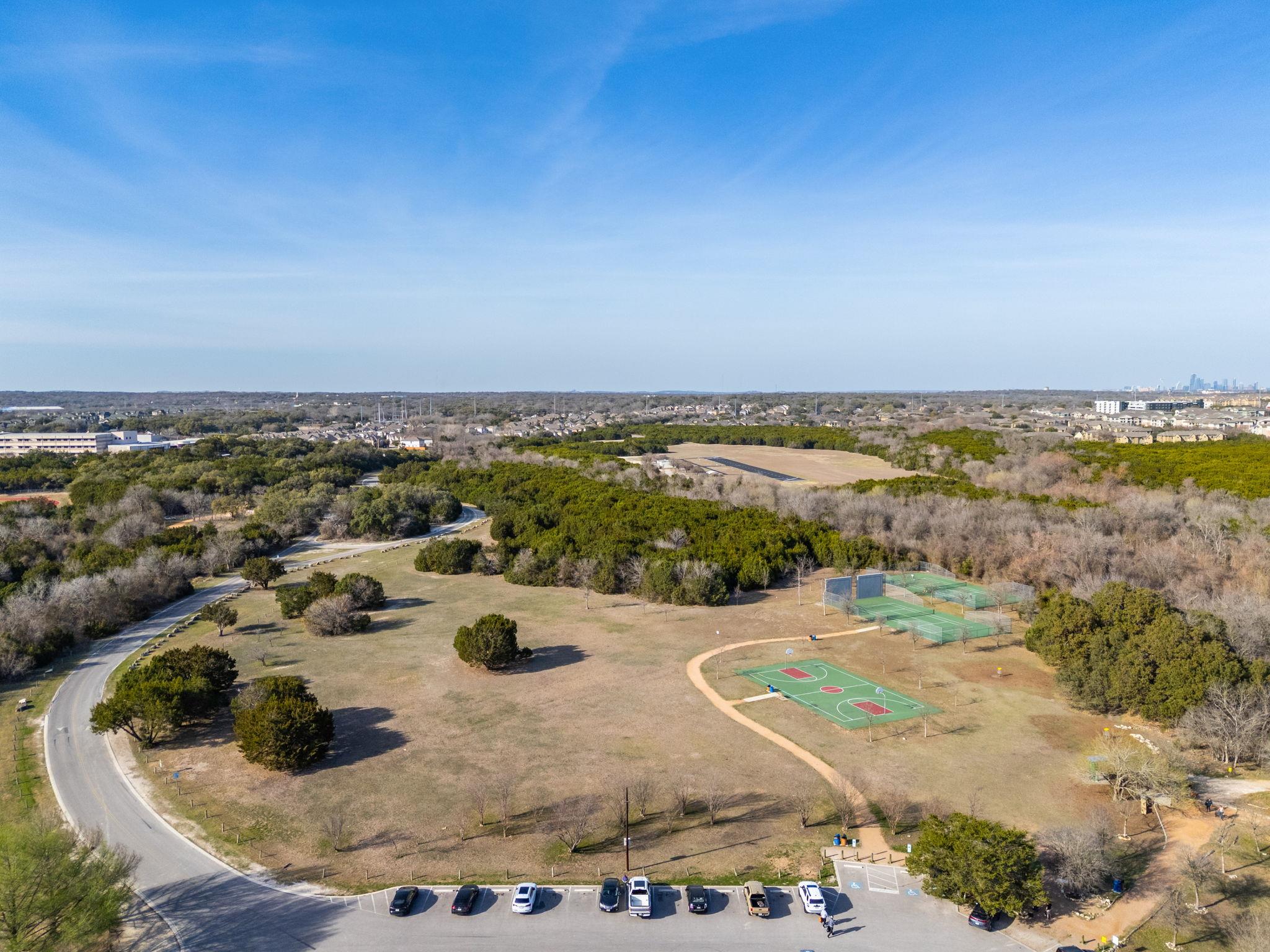 907 Totis Rd, Austin, TX 78748