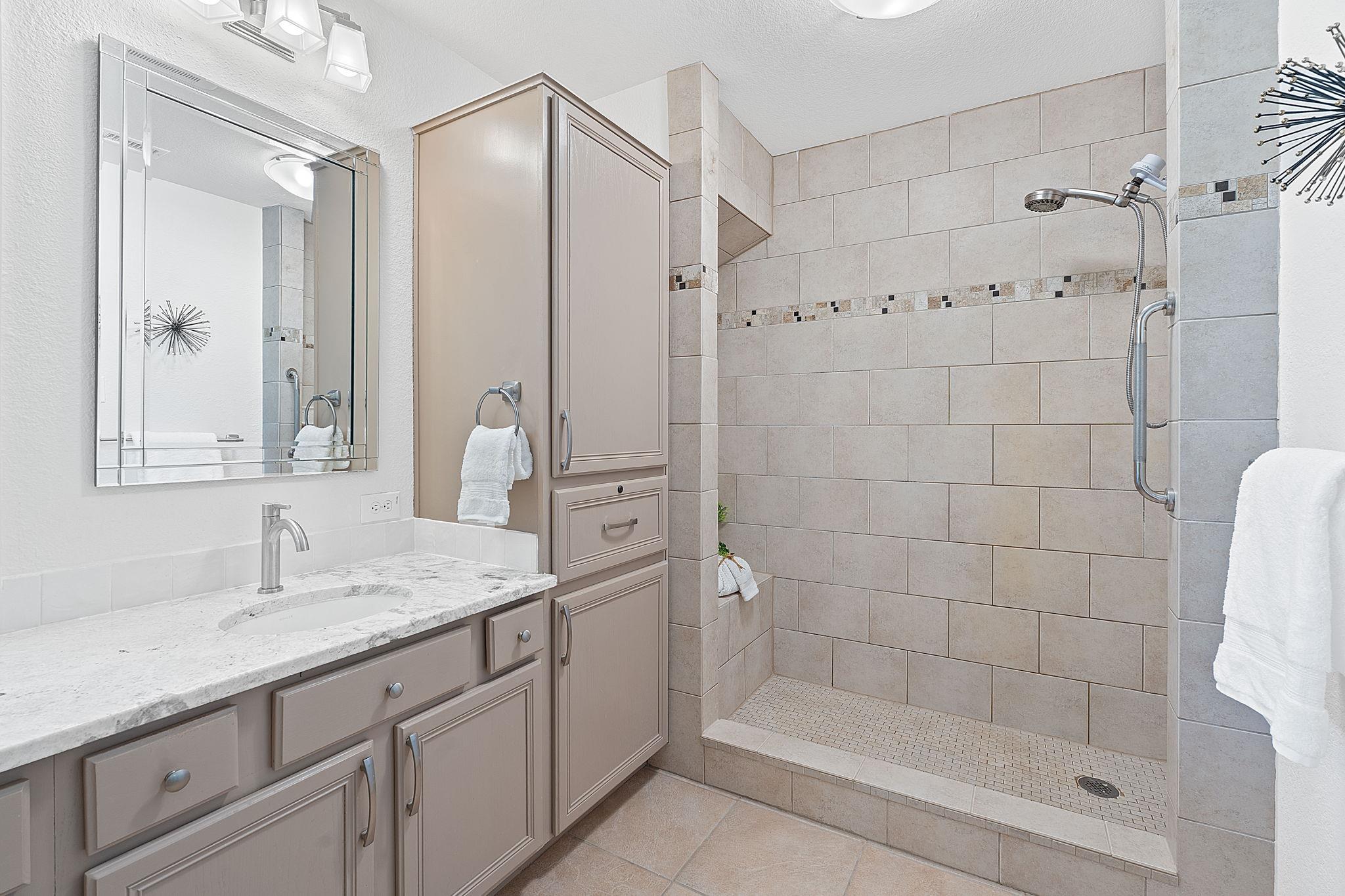 12216 Hanging Valley Dr, Austin, TX 78726