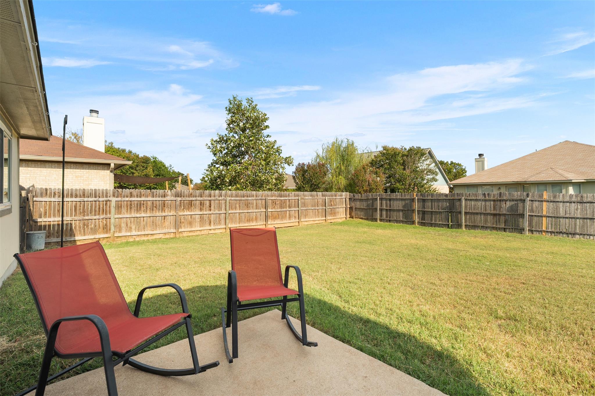 606 Los Robles Rd, Leander, TX 78641