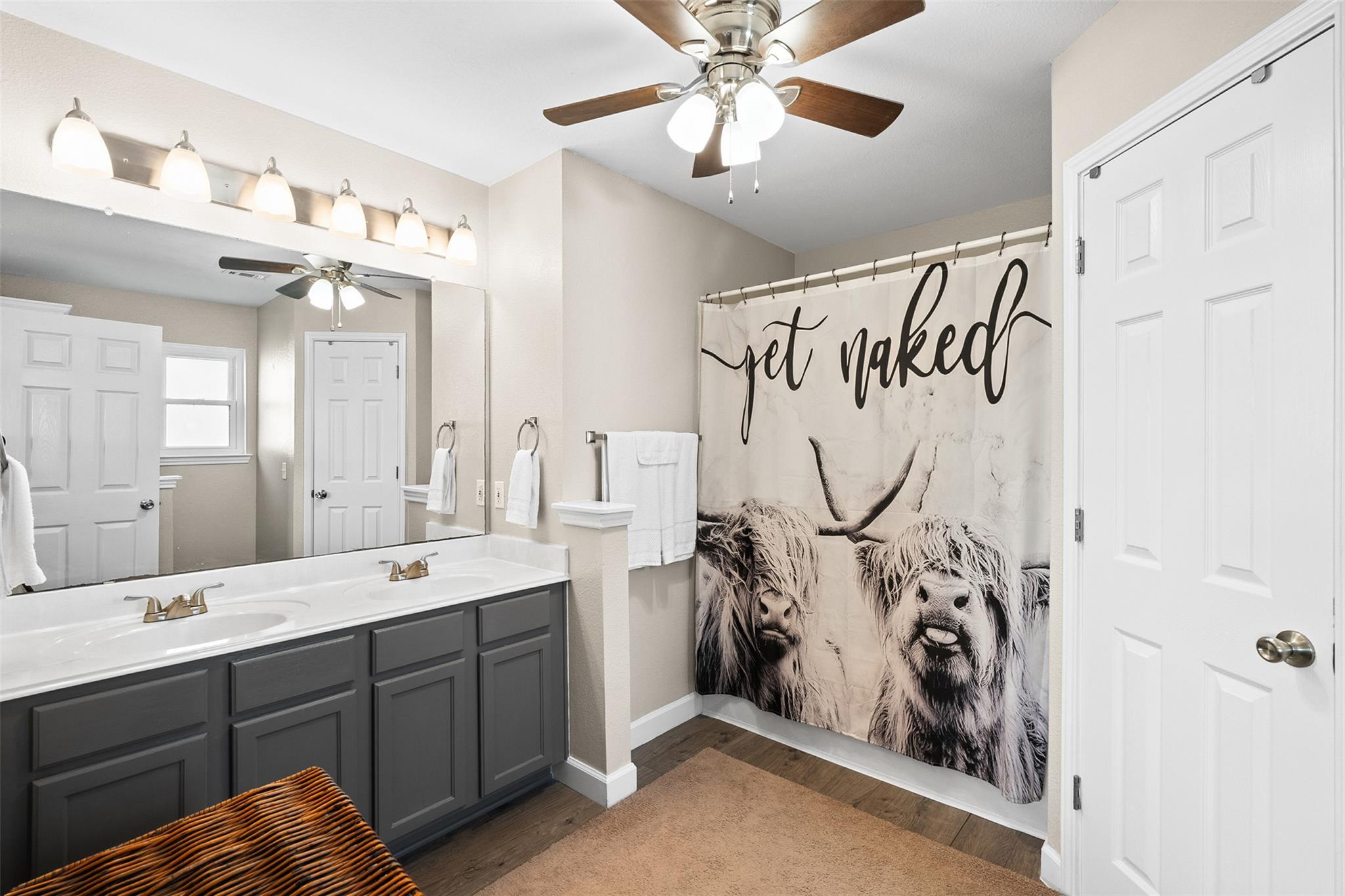 606 Los Robles Rd, Leander, TX 78641