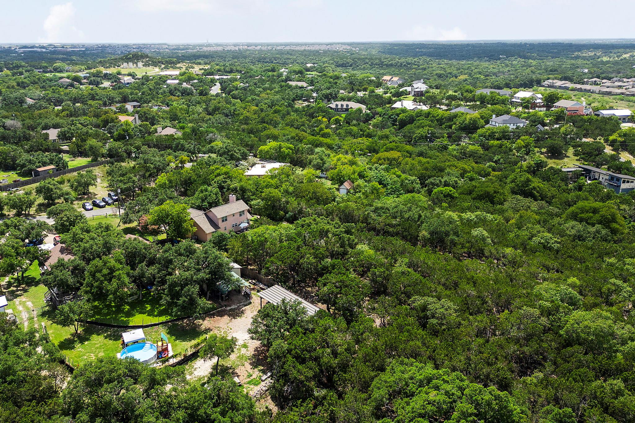 126 N Hill Cir, Leander, TX 78641