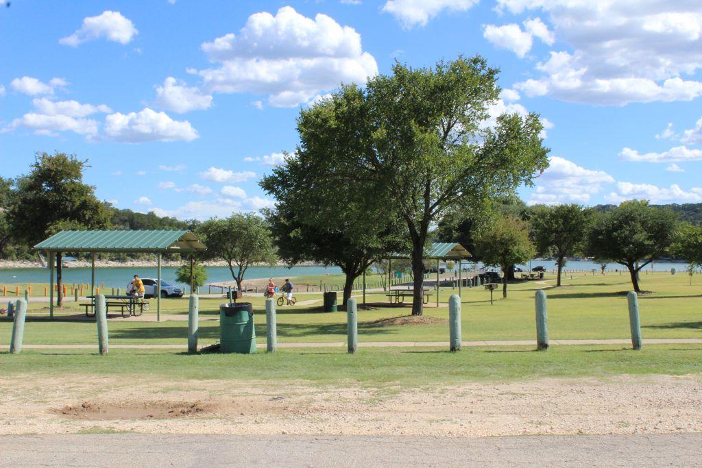 11502 Bee St, Jonestown, TX 78645