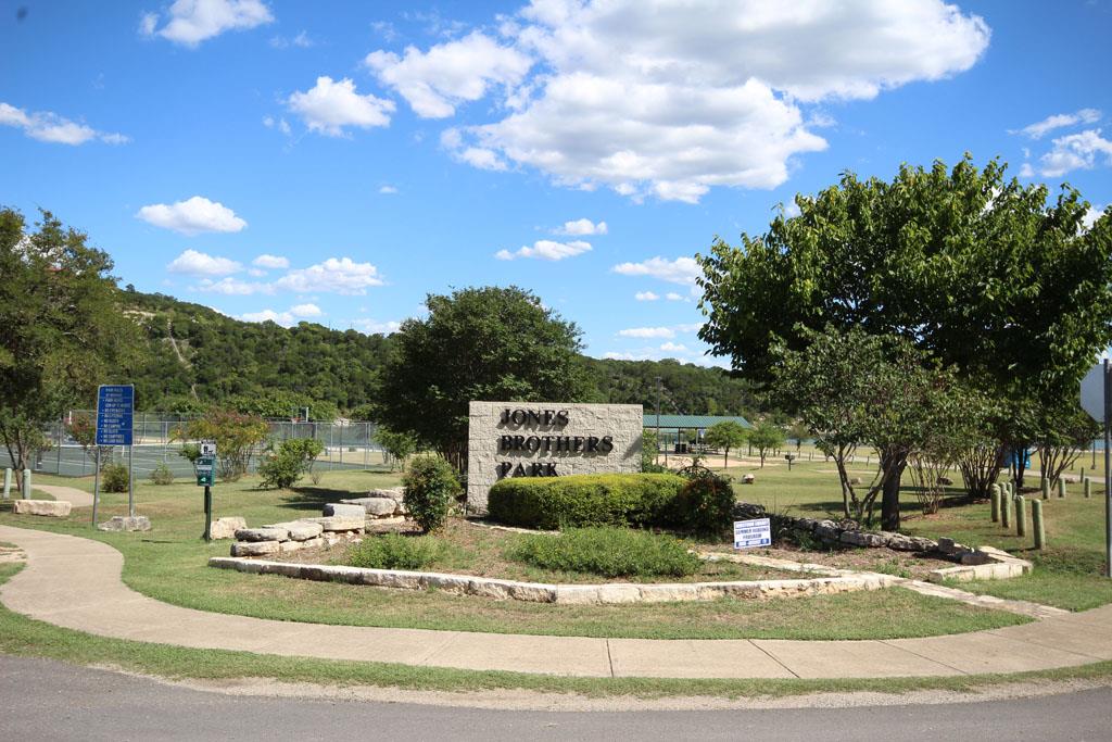 11502 Bee St, Jonestown, TX 78645