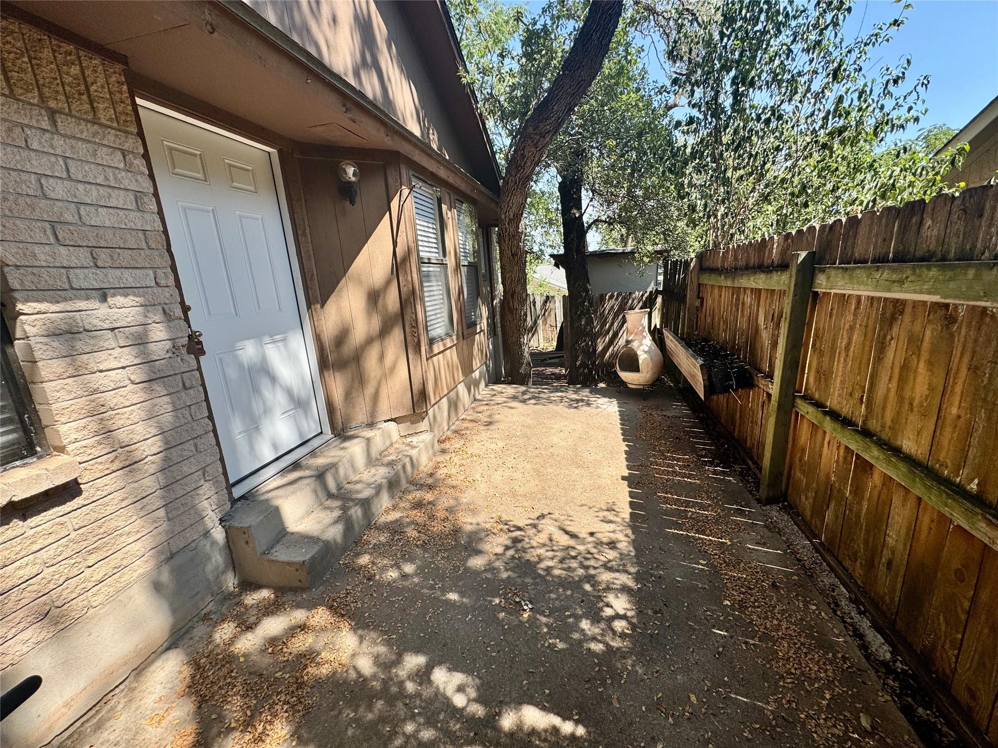 1004 Milford Way # B, Austin, TX 78745