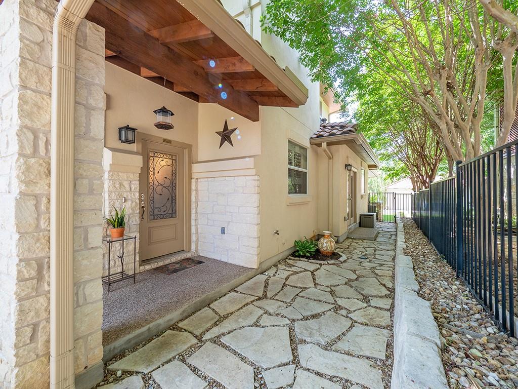 55 Tournament Way # B, The Hills, TX 78738