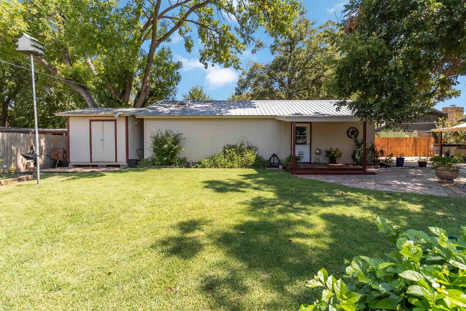 105 Jones St, Bastrop, TX 78602