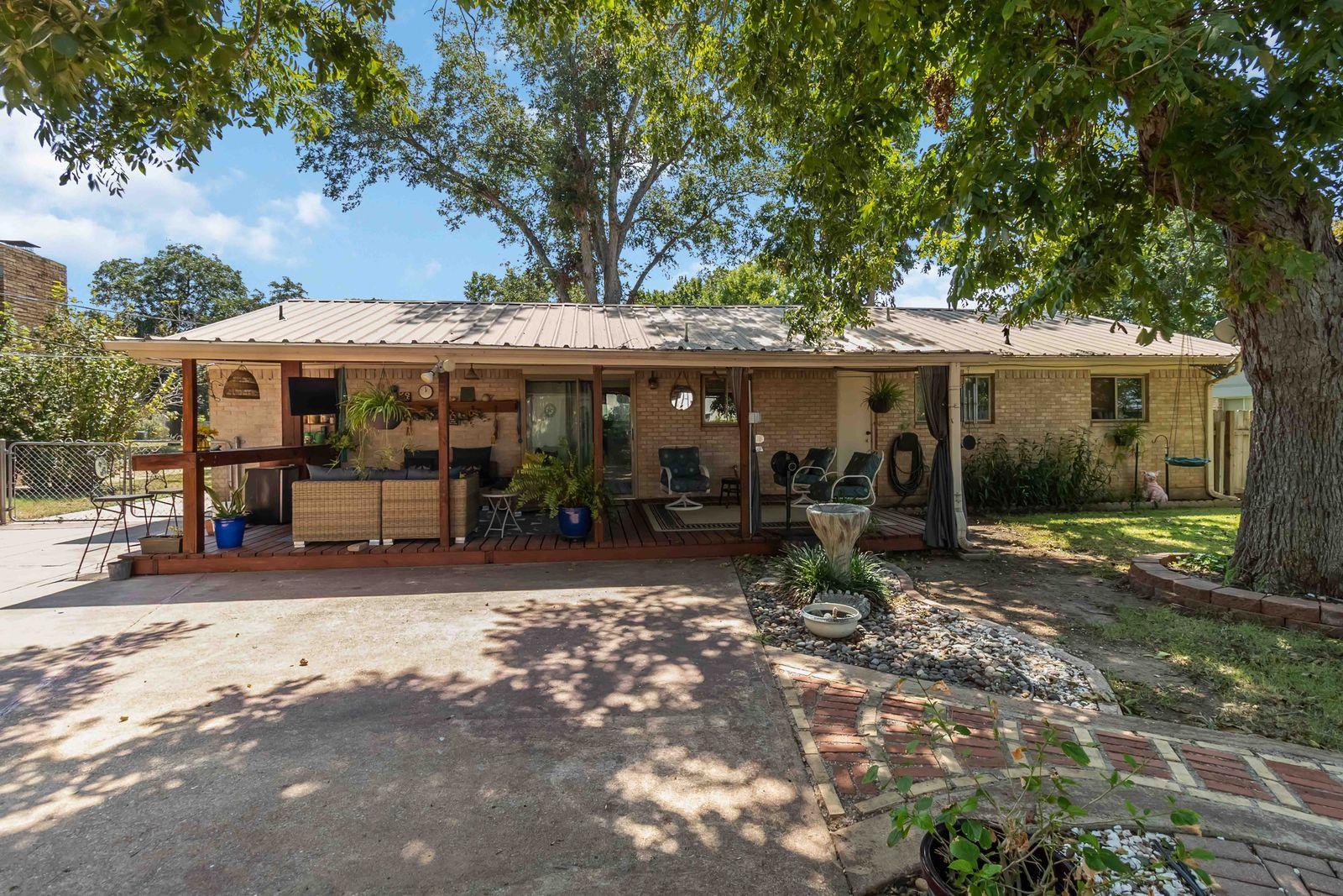 105 Jones St, Bastrop, TX 78602