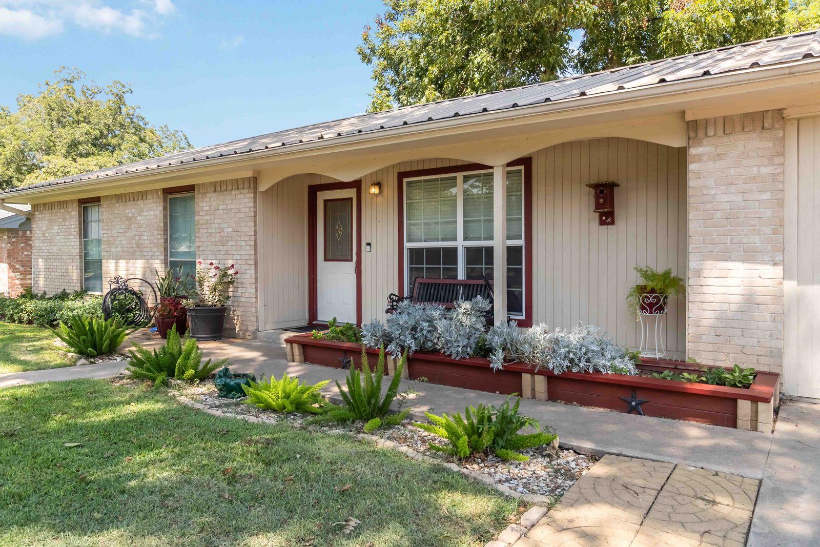 105 Jones St, Bastrop, TX 78602