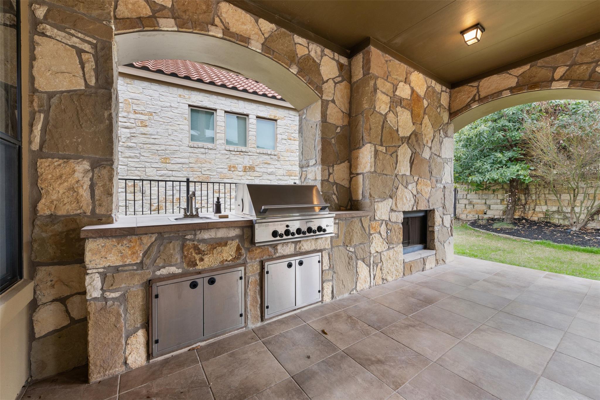 106 Feritti Dr, Austin, TX 78734