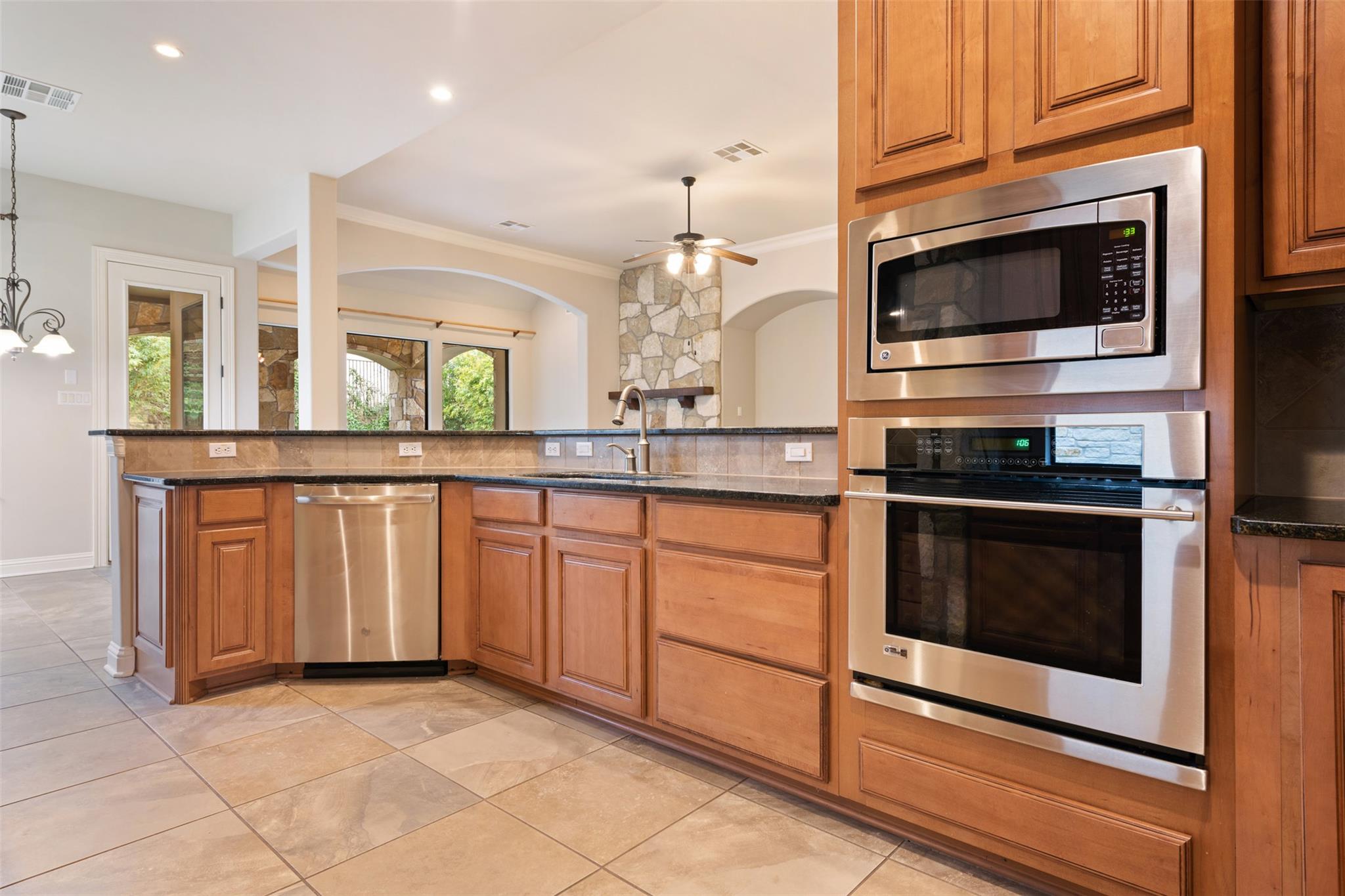 106 Feritti Dr, Austin, TX 78734