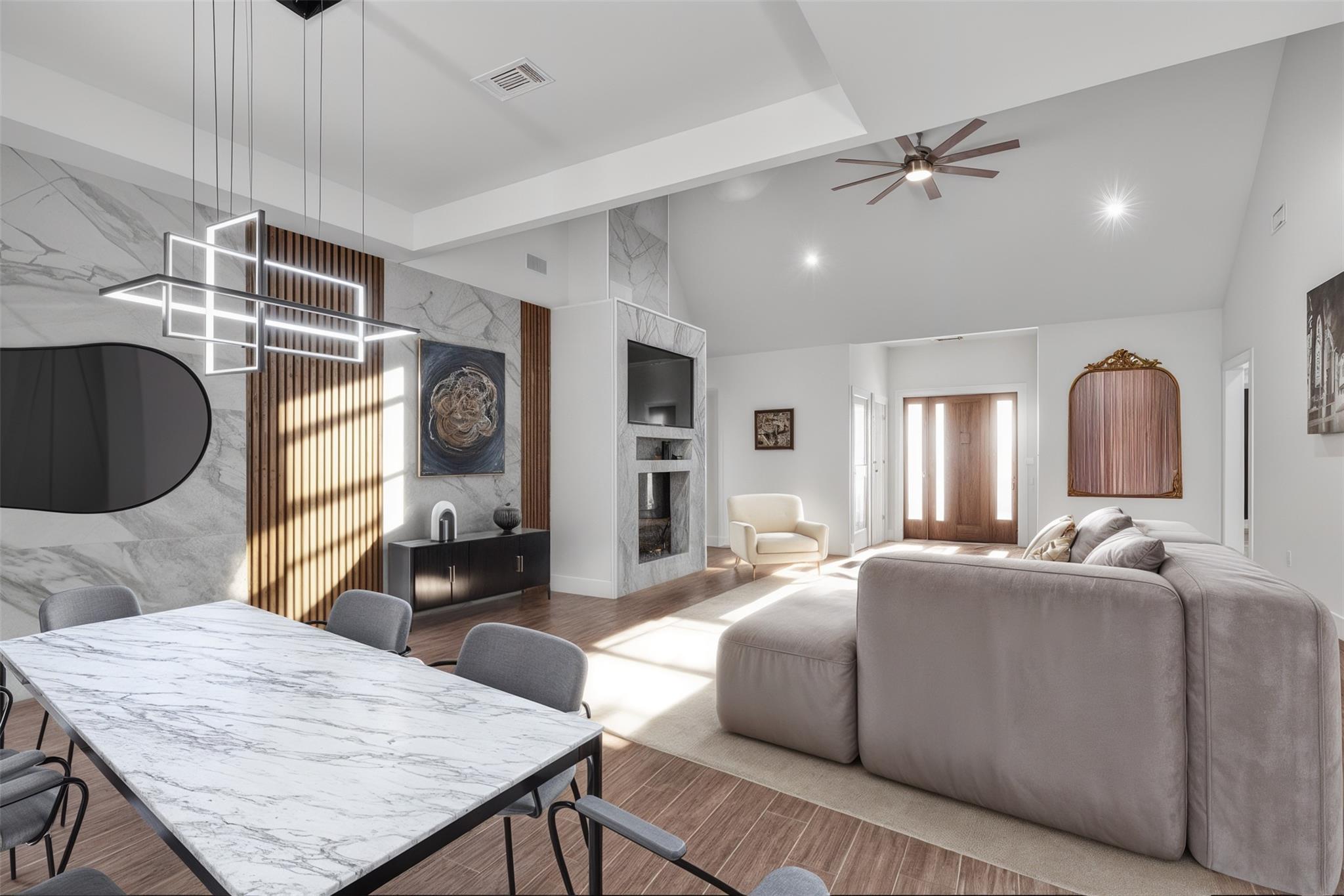 326 Coventry Rd, Spicewood, TX 78669