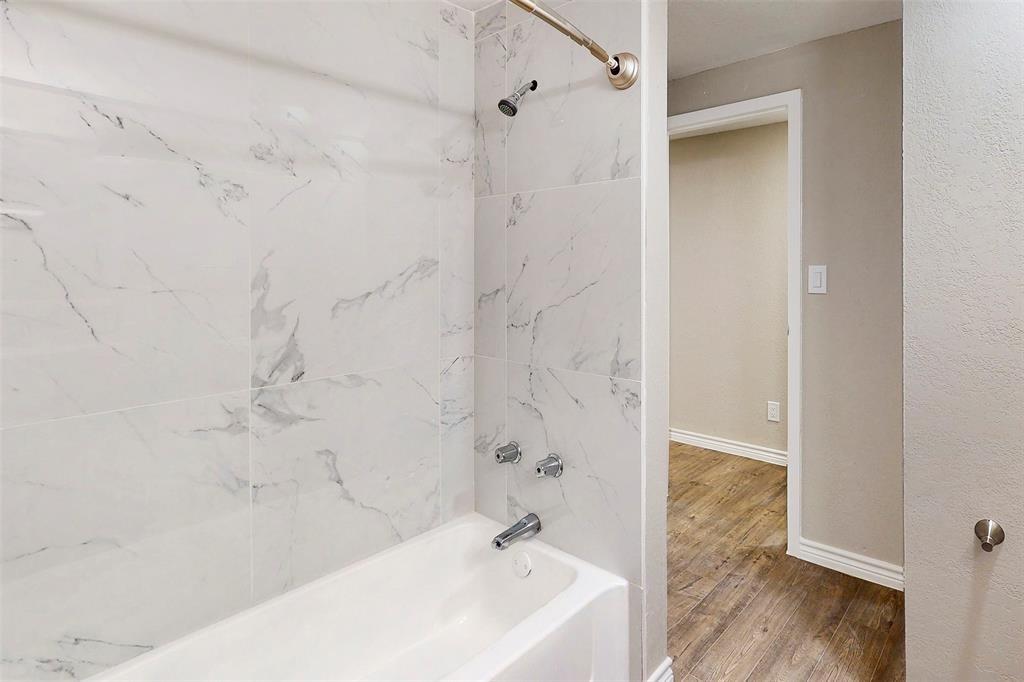 333 Northwood Cir, Rockdale, TX 76567