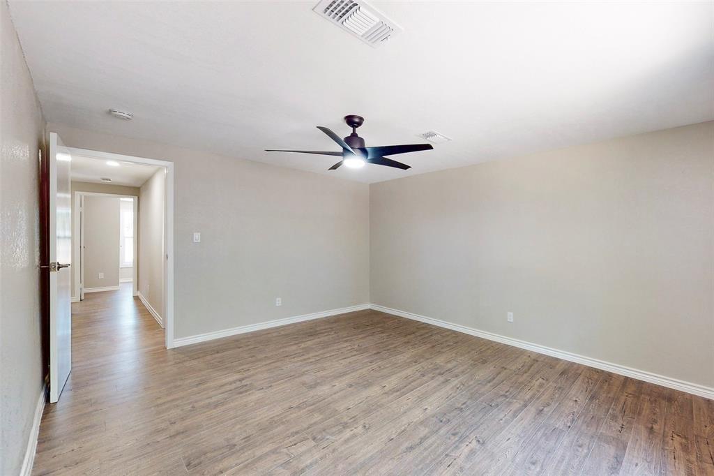 333 Northwood Cir, Rockdale, TX 76567