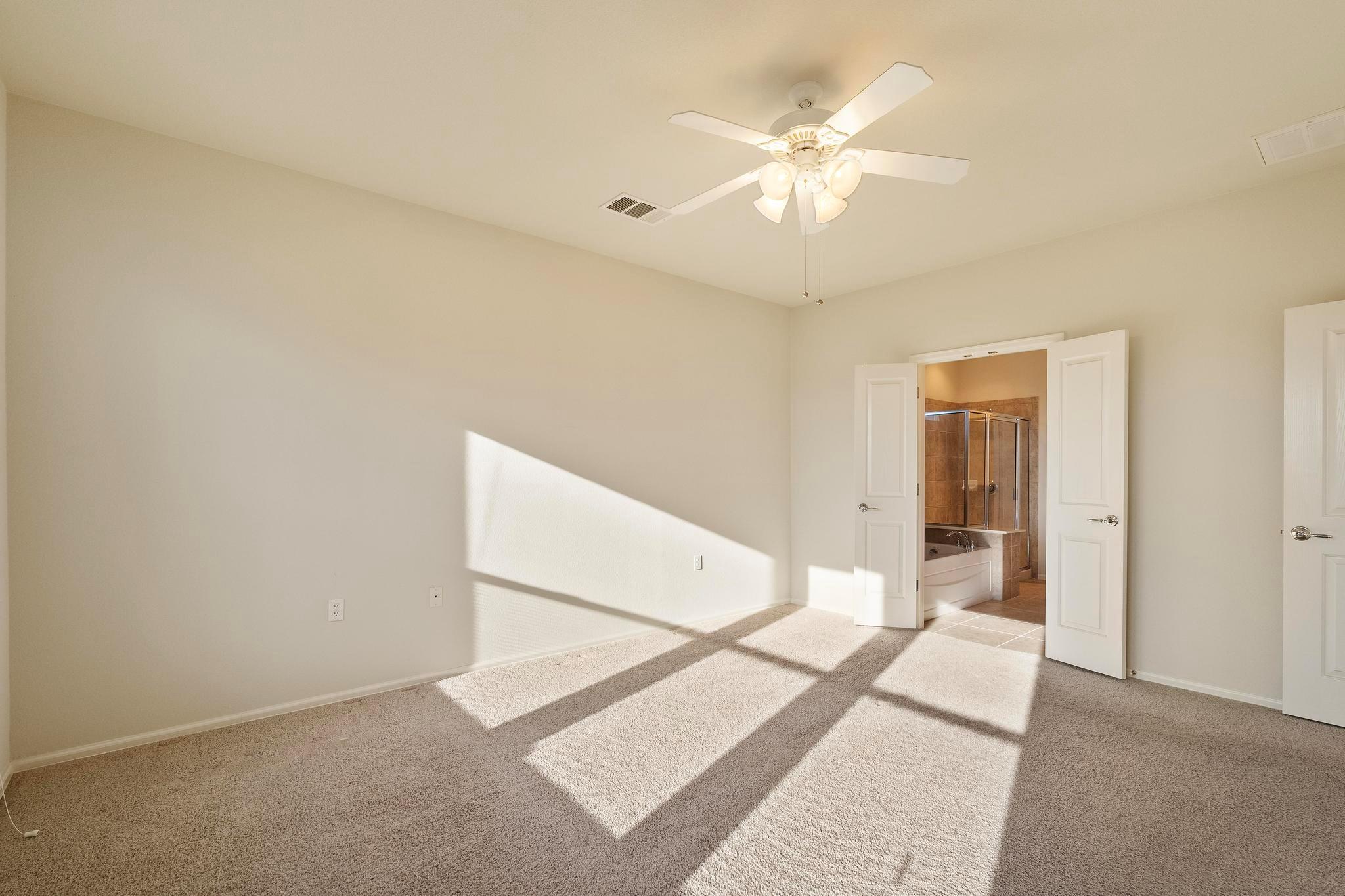 136 Prairie Creek Trl, Georgetown, TX 78633