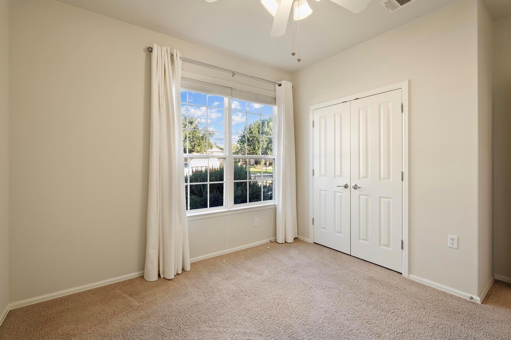 136 Prairie Creek Trl, Georgetown, TX 78633