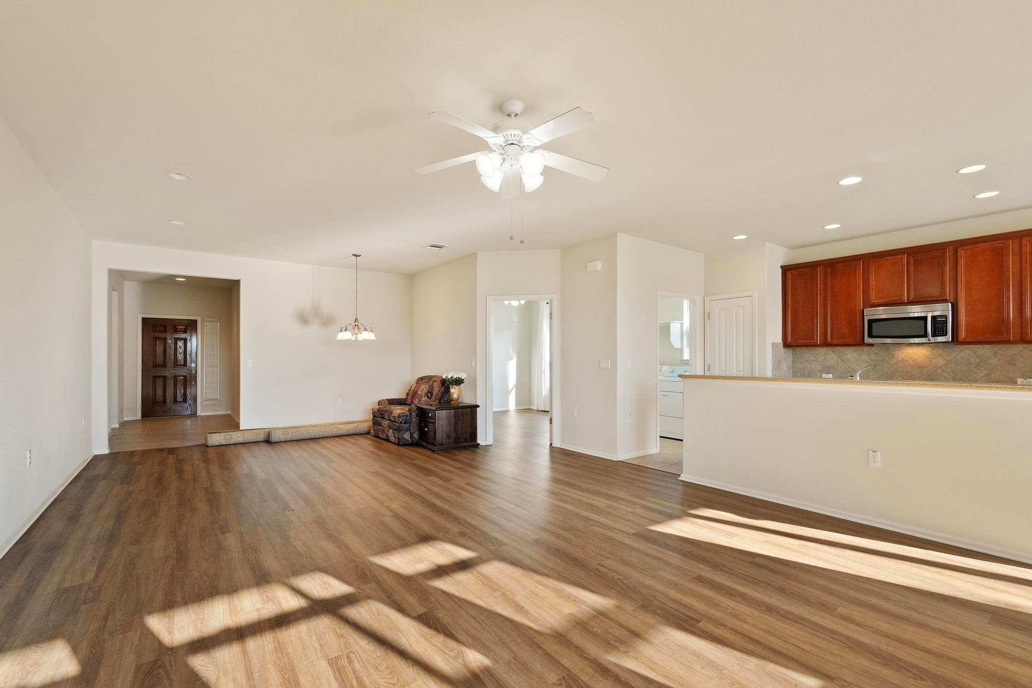 136 Prairie Creek Trl, Georgetown, TX 78633