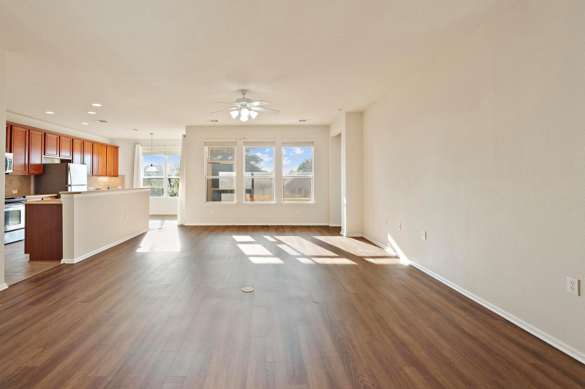 136 Prairie Creek Trl, Georgetown, TX 78633